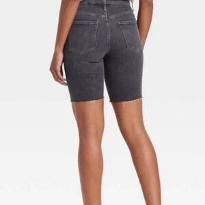 Women’s Universal Thread Bermuda Shorts